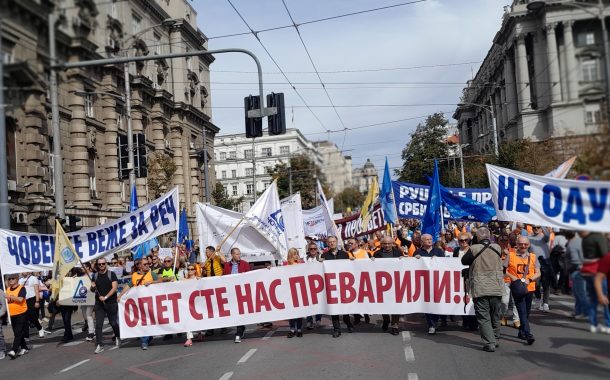 Sindikati prosvetara odbili ponižavajuću ponudu Vlade: Sutra obustava rada u svim školama u Srbiji