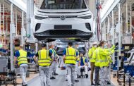 Kriza evropske autoindustrije: Prepolovljeni profiti Folksvagena, Mercedesa i Stelentisa